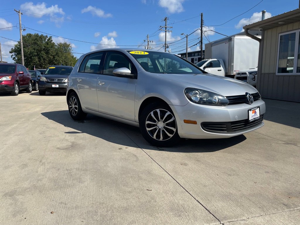 Used 2014 Volkswagen Golf 4-Door image 7