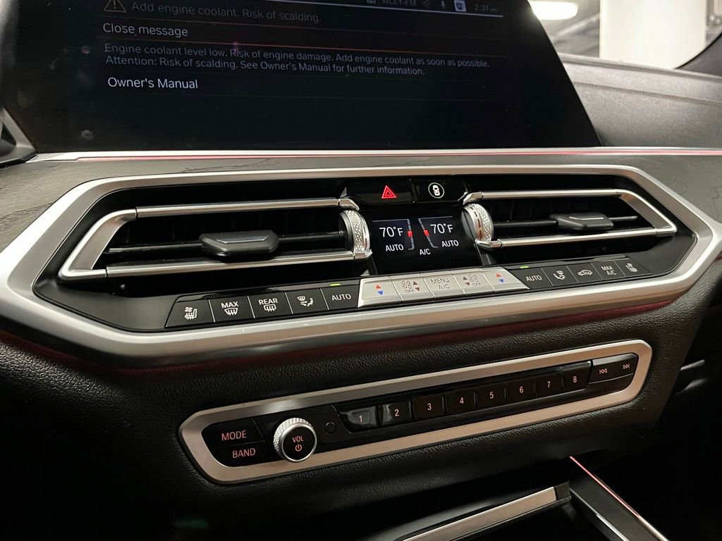 Used 2021 BMW X7 xDrive40i w/ Premium Package AWD/4WD image 11
