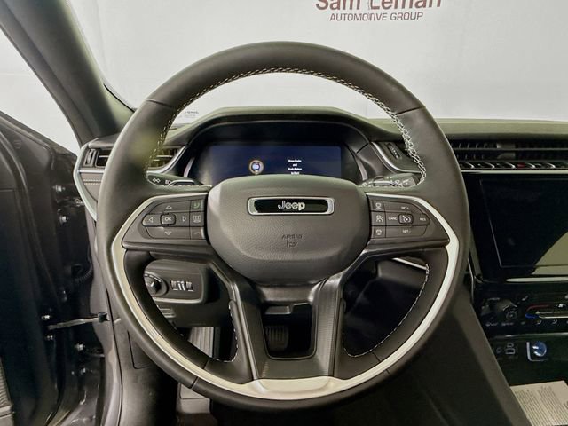 Used 2025 Jeep Grand Cherokee L Altitude image 11