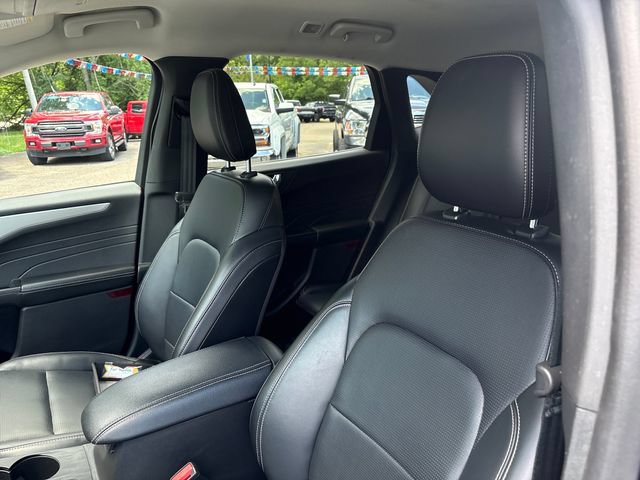 Used 2025 Ford Escape Platinum AWD/4WD image 9