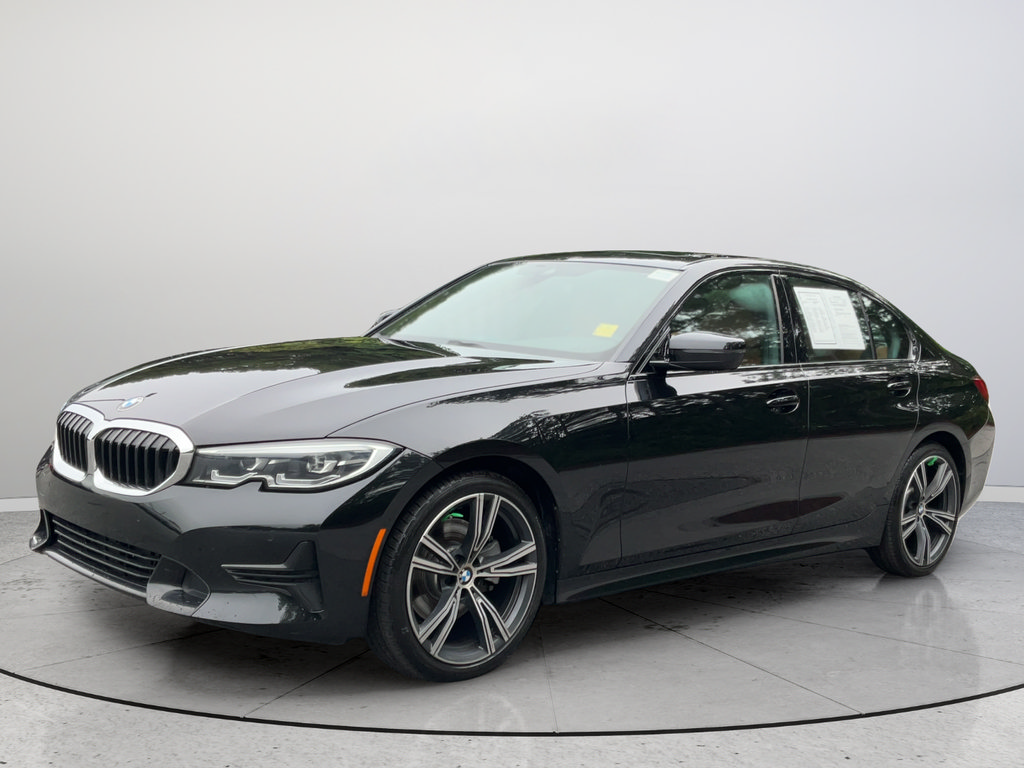 Used 2022 BMW 330i Sedan w/ Driving Assistance Package RWD image 4