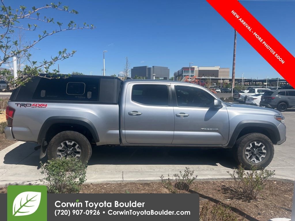 Used 2019 Toyota Tacoma TRD Off-Road w/ TRD Premium Off Road Package AWD/4WD image 7