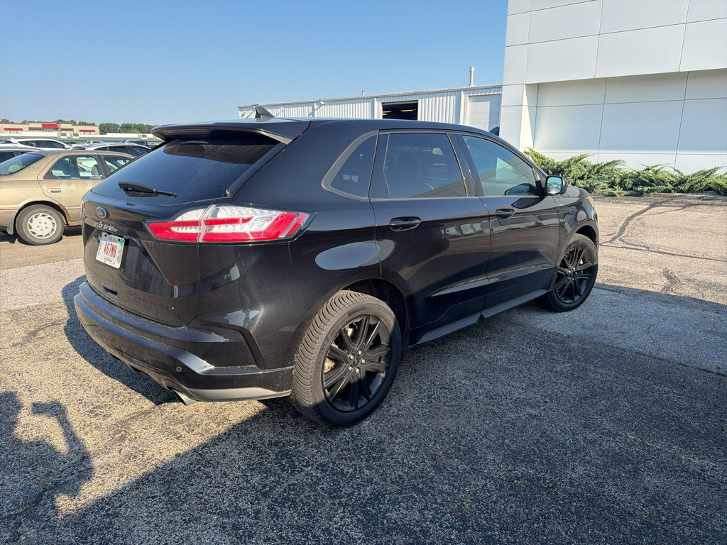 Used 2021 Ford Edge ST-Line AWD/4WD image 5