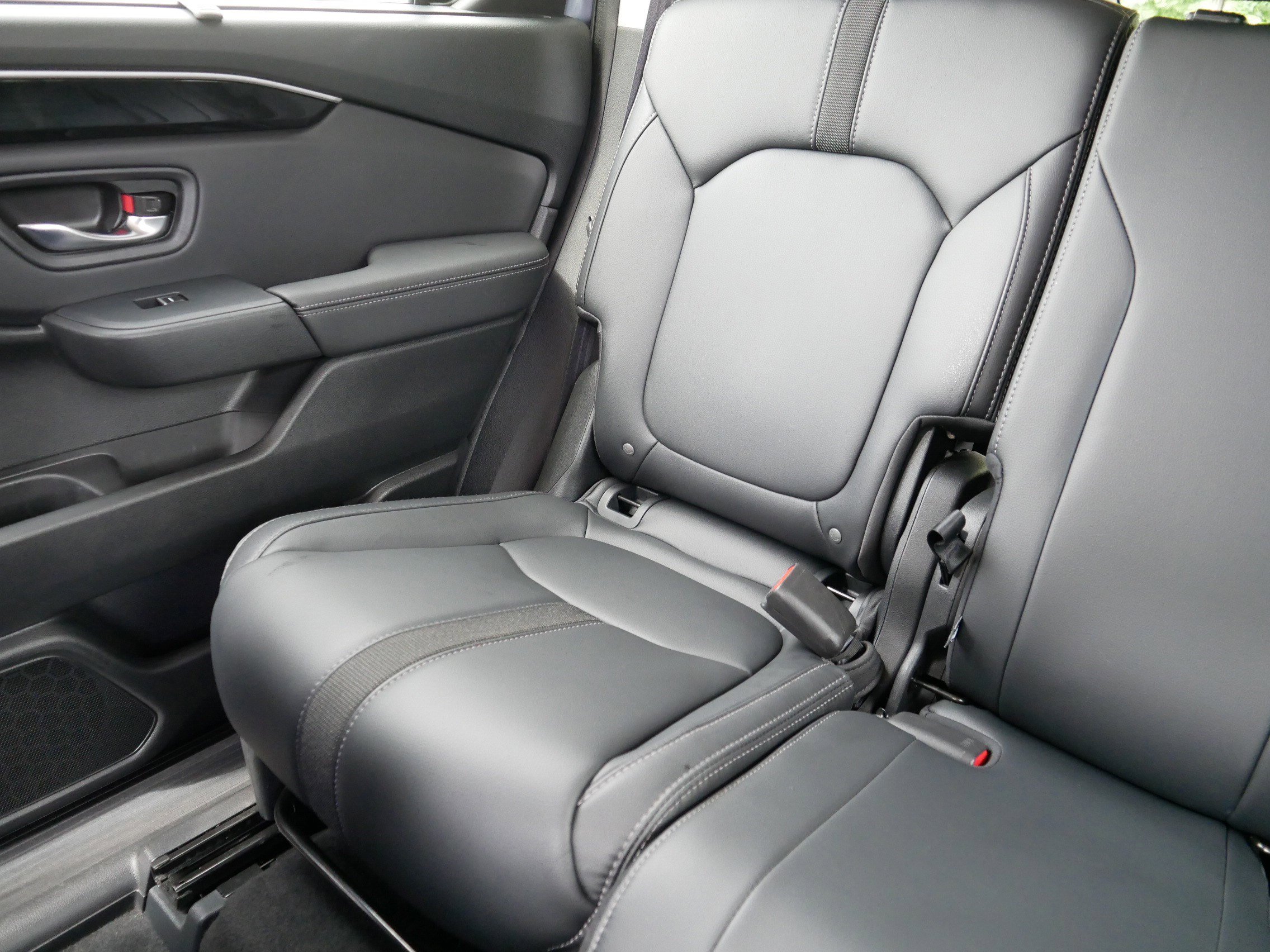 Used 2023 Honda Pilot Touring image 12