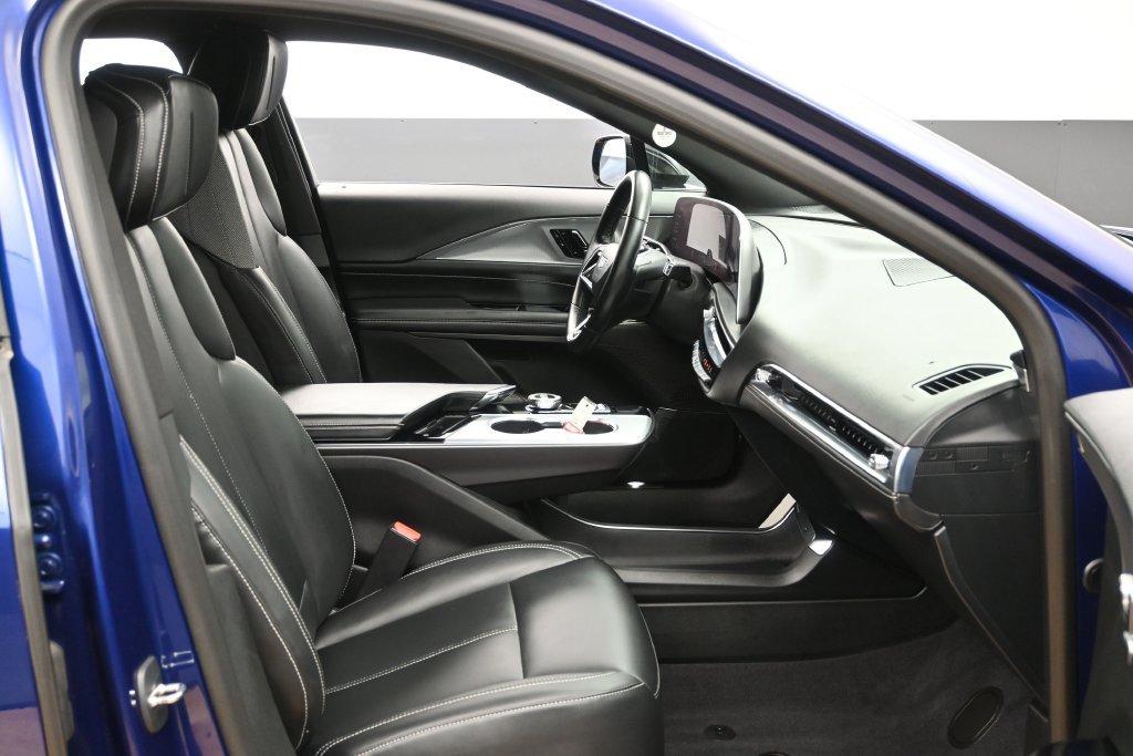 Used 2024 Cadillac Lyriq Tech RWD image 19