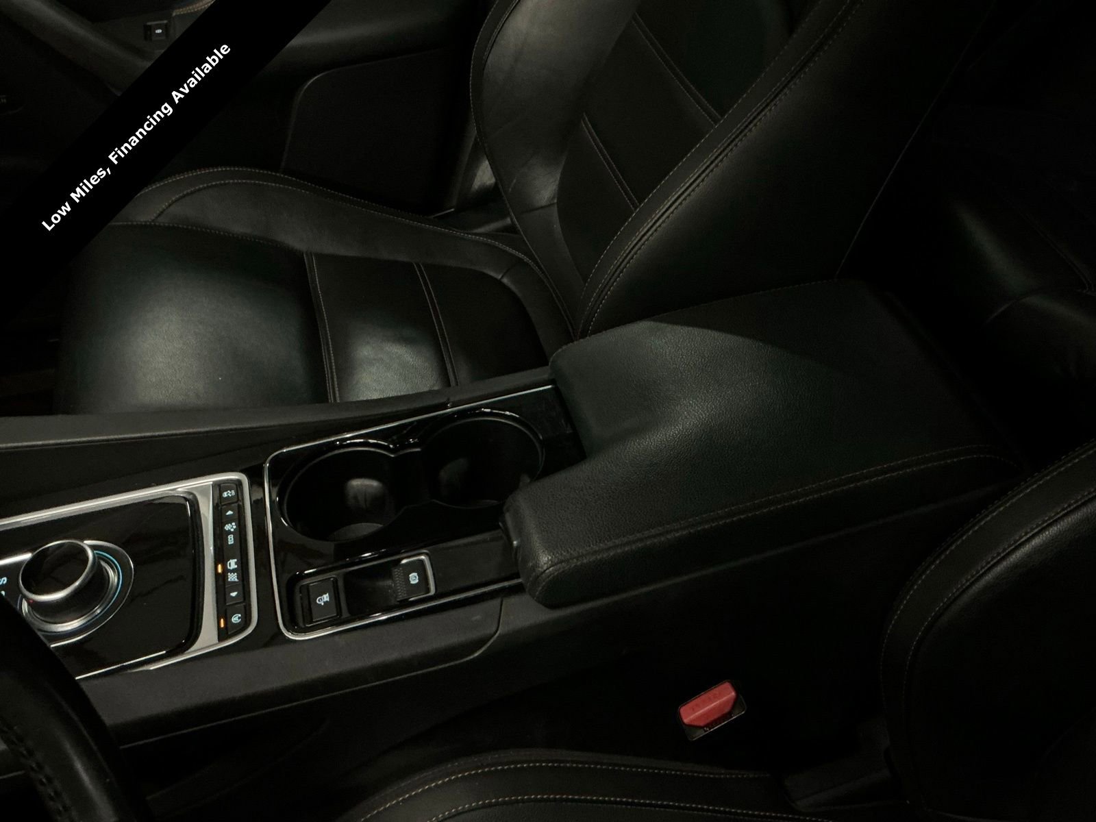 Used 2017 Jaguar F-PACE Prestige image 26