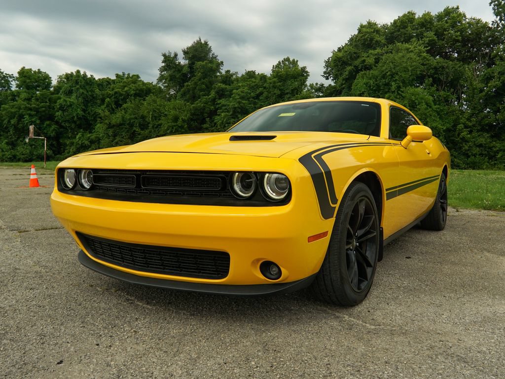 Used 2018 Dodge Challenger SXT Plus RWD image 6