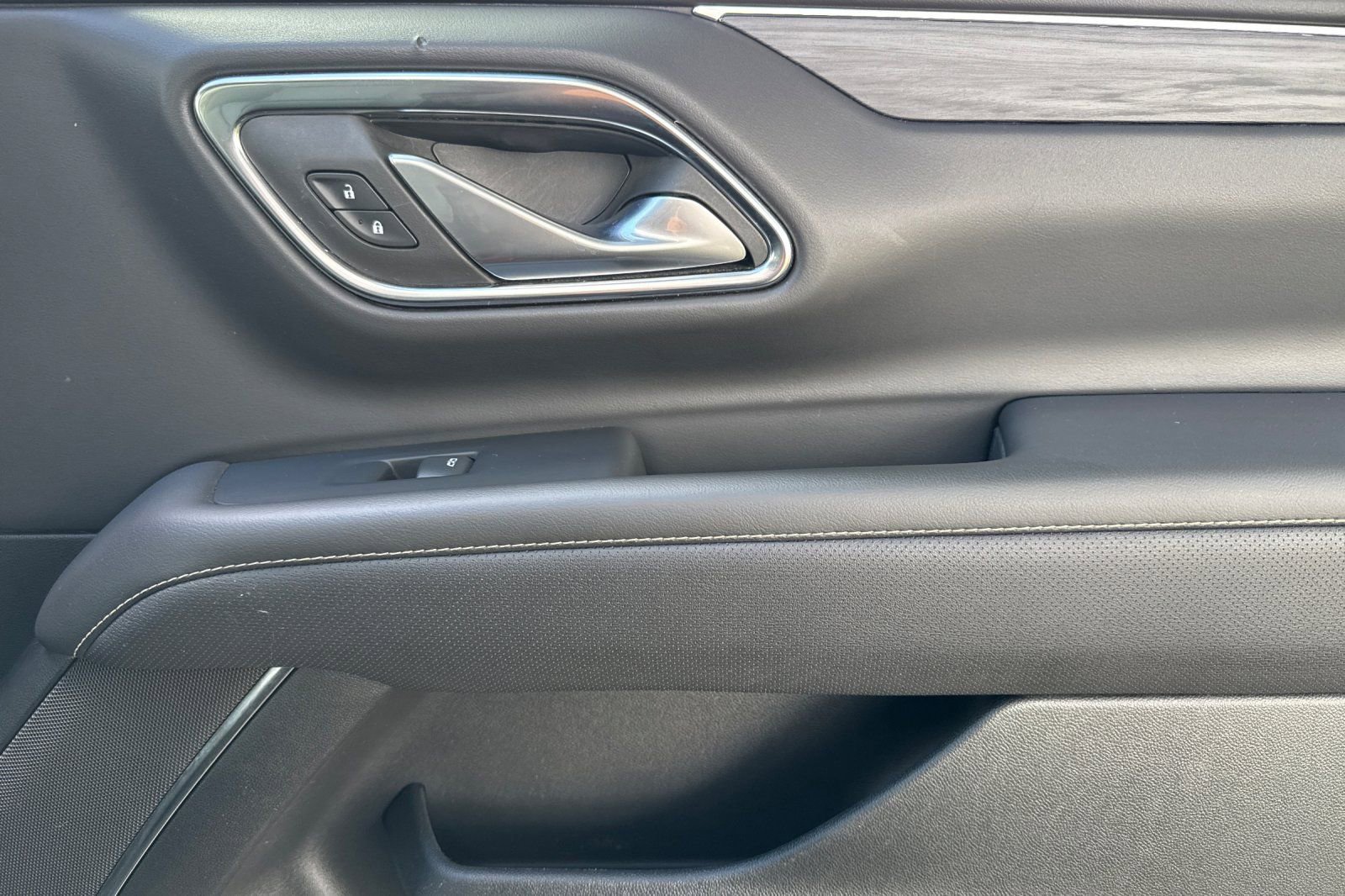 Used 2024 GMC Yukon SLT image 21