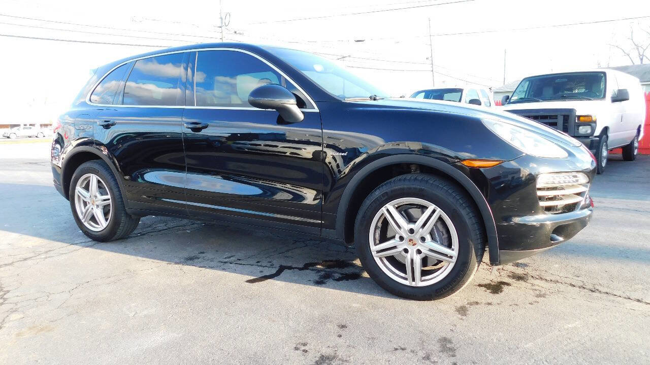 Used 2014 Porsche Cayenne Diesel Platinum Edition image 14