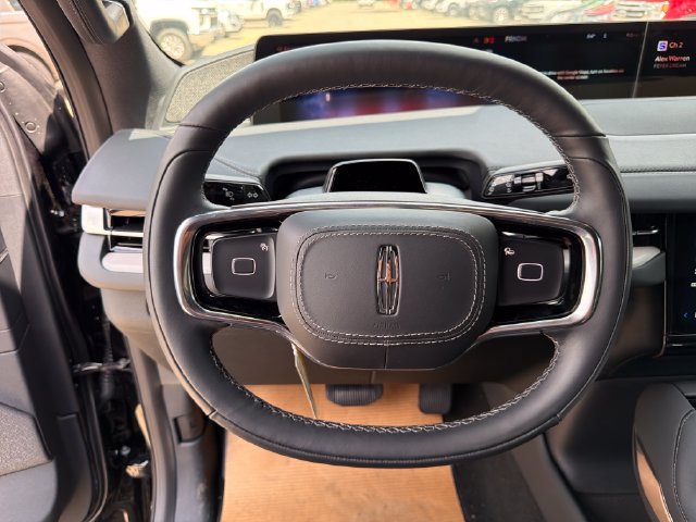 New 2026 Lincoln Navigator Reserve w/ Jet Appearance Package AWD/4WD image 24