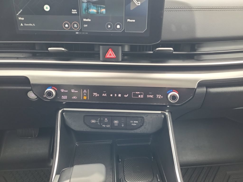 Used 2025 Kia Carnival SX Prestige FWD image 24