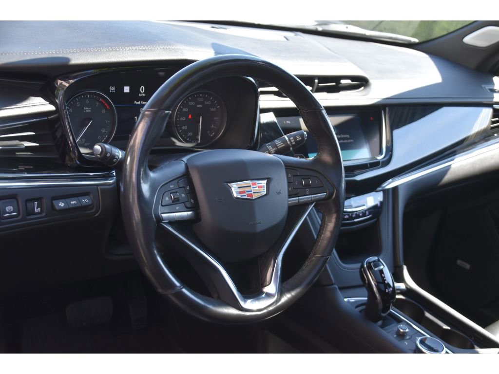 Used 2020 Cadillac XT6 Premium Luxury AWD/4WD image 13