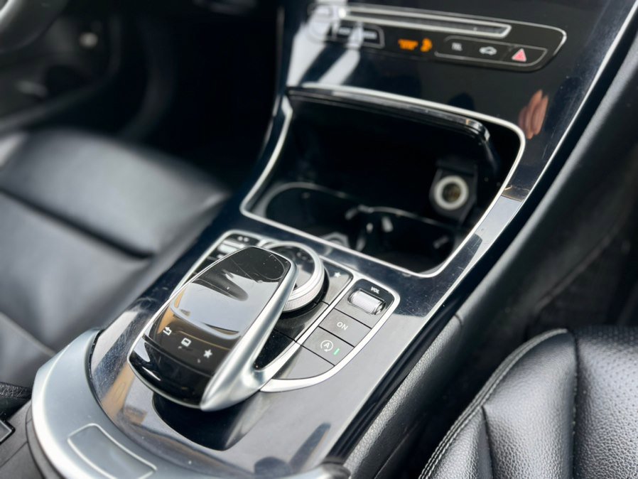 Used 2015 Mercedes-Benz C 300 4MATIC Sedan image 15