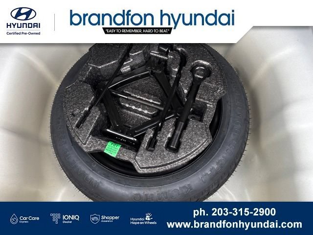 Certified 2024 Hyundai Elantra SEL FWD image 30