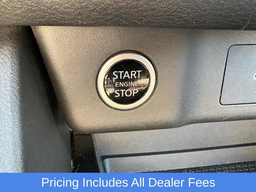 Used 2021 Nissan Rogue S AWD/4WD image 15