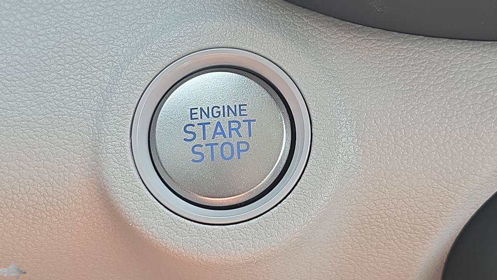 New 2026 Hyundai Venue SEL FWD image 30