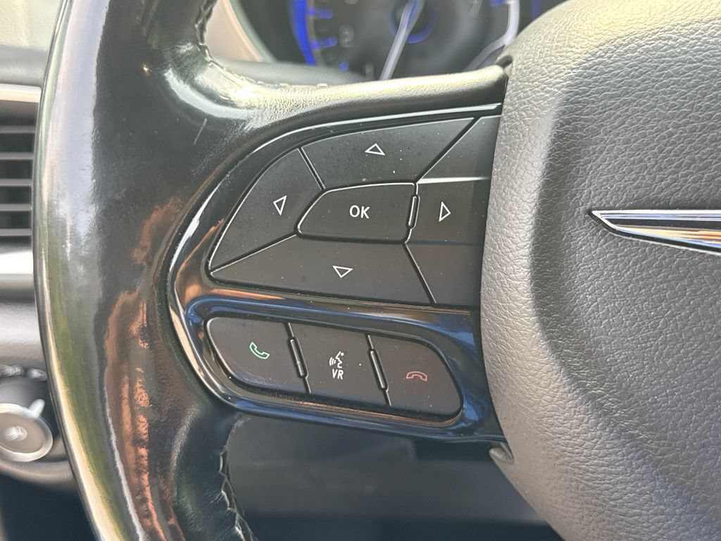 Used 2019 Chrysler Pacifica Touring Plus w/ S Appearance Package FWD image 29