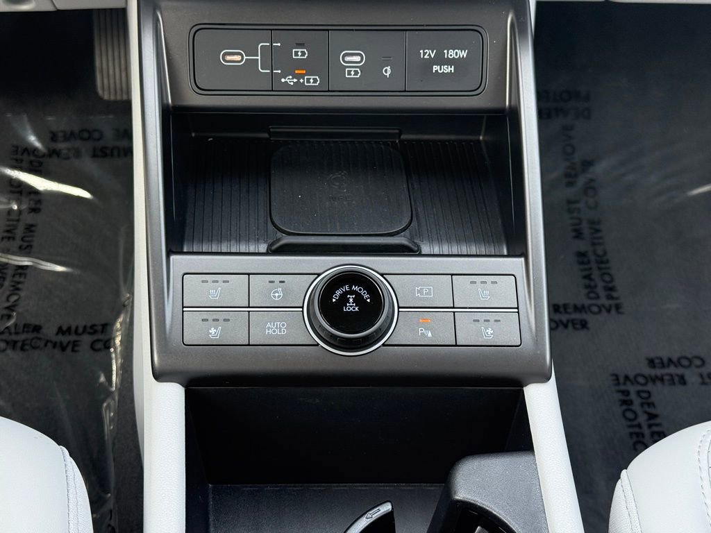 Used 2024 Hyundai Kona Limited AWD/4WD image 15