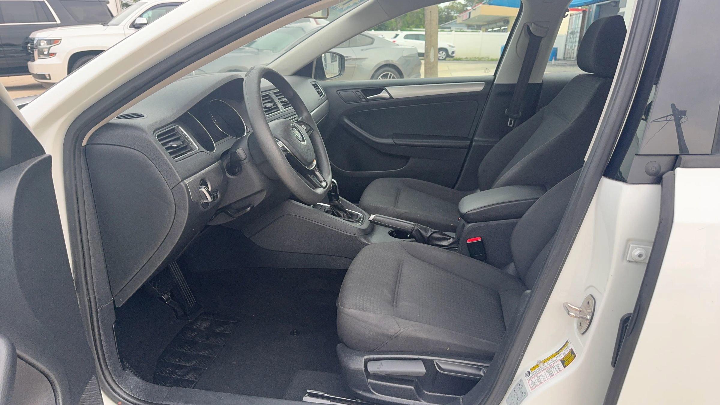 Used 2016 Volkswagen Jetta SE FWD image 13