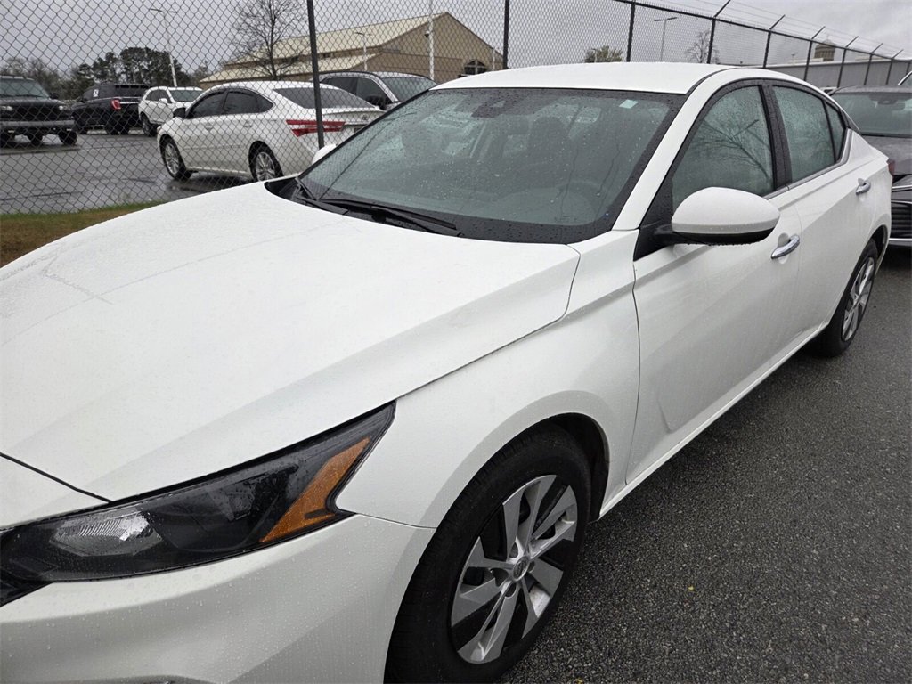Used 2022 Nissan Altima 2.5 S image 10
