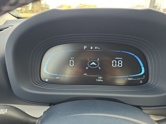 Used 2025 Hyundai Venue Limited image 15