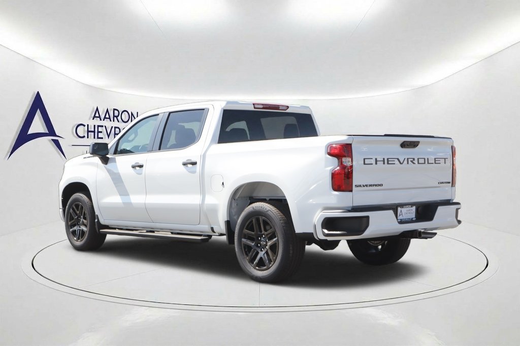 New 2026 Chevrolet Silverado 1500 Custom w/ LPO, Dark Essentials Package RWD image 7