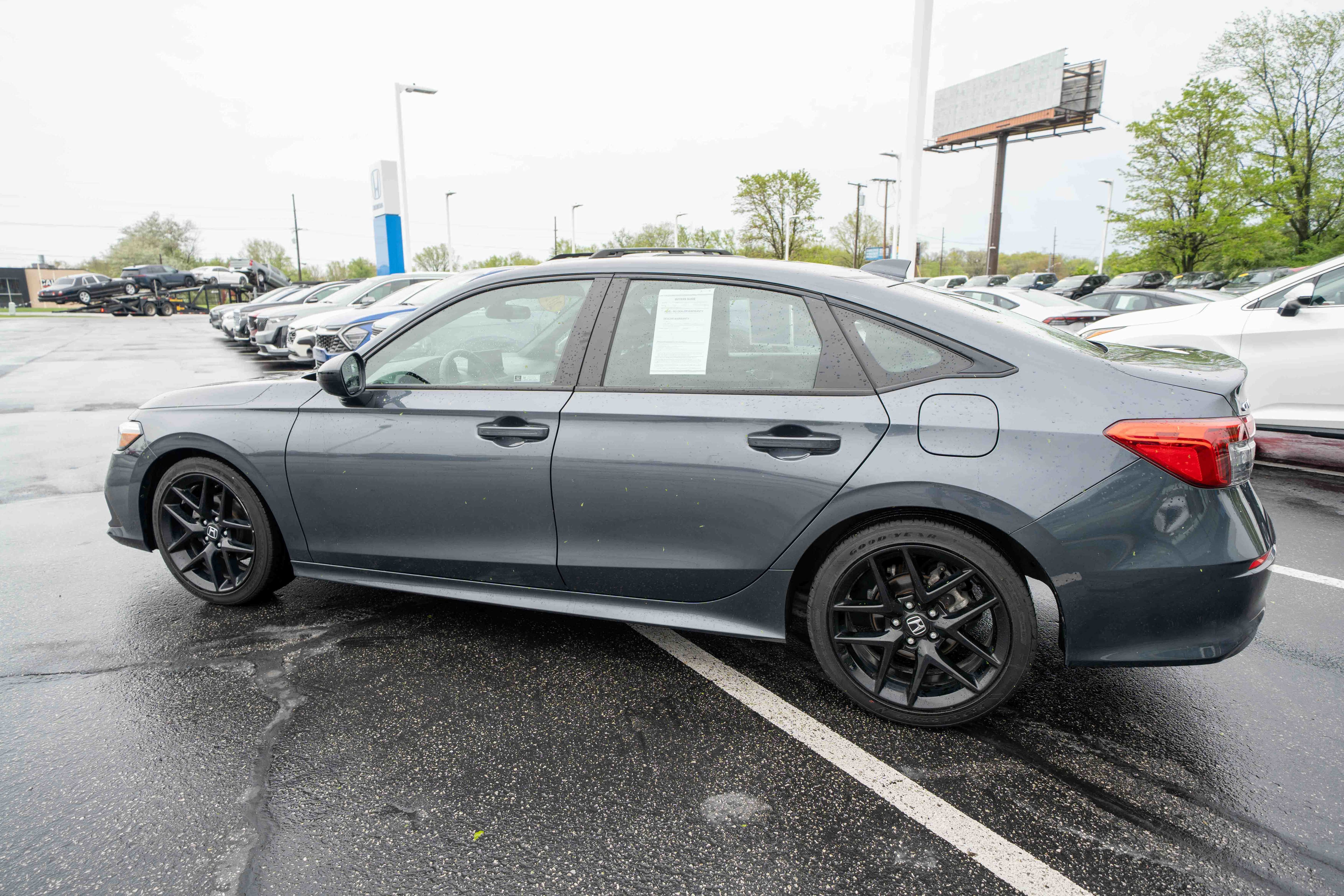 Used 2024 Honda Civic Sport image 4