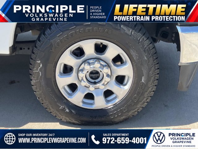 Used 2024 Ford F250 XLT w/ FX4 Off-Road Package AWD/4WD image 3