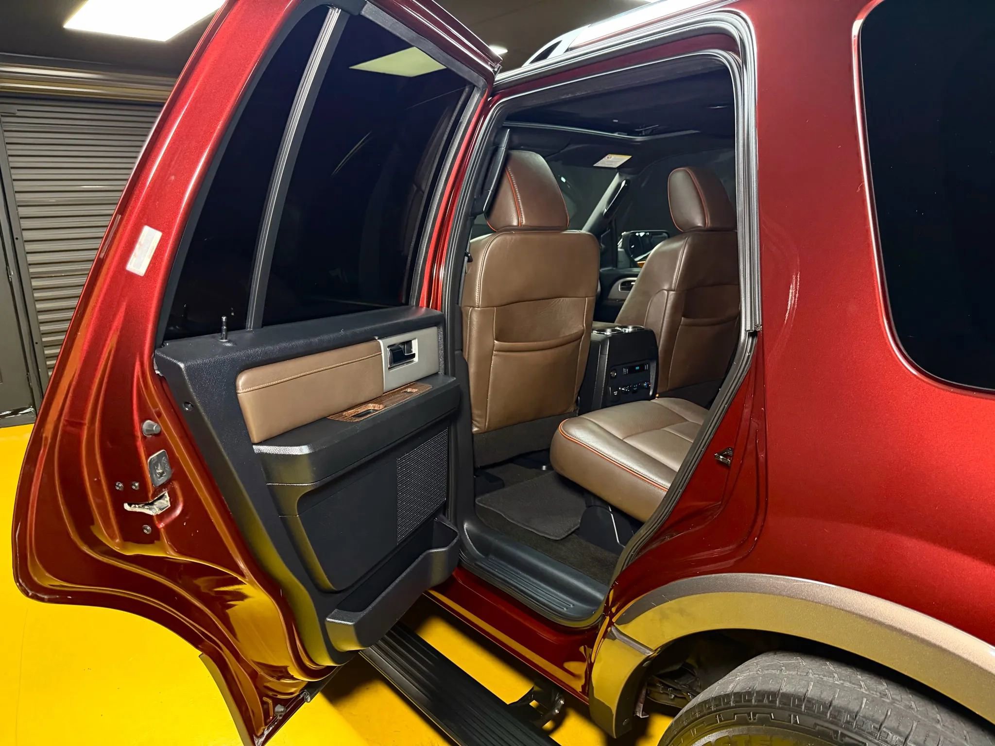 Used 2015 Ford Expedition King Ranch image 19