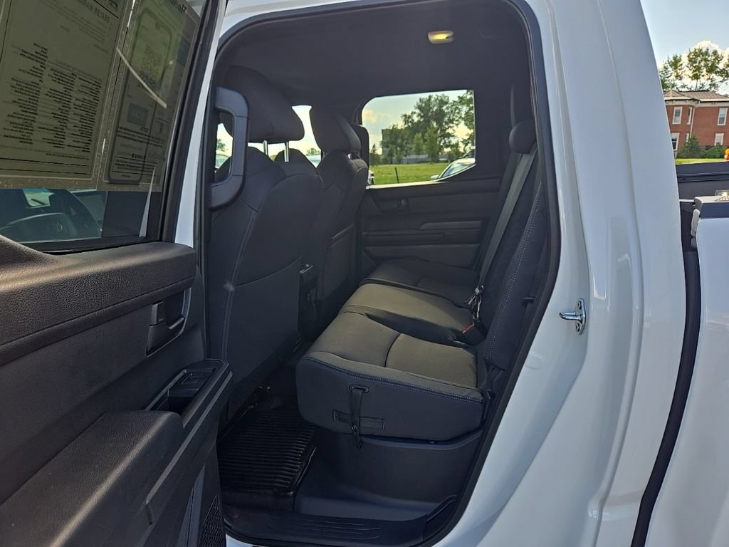 Used 2026 Toyota Tacoma SR5 AWD/4WD image 38