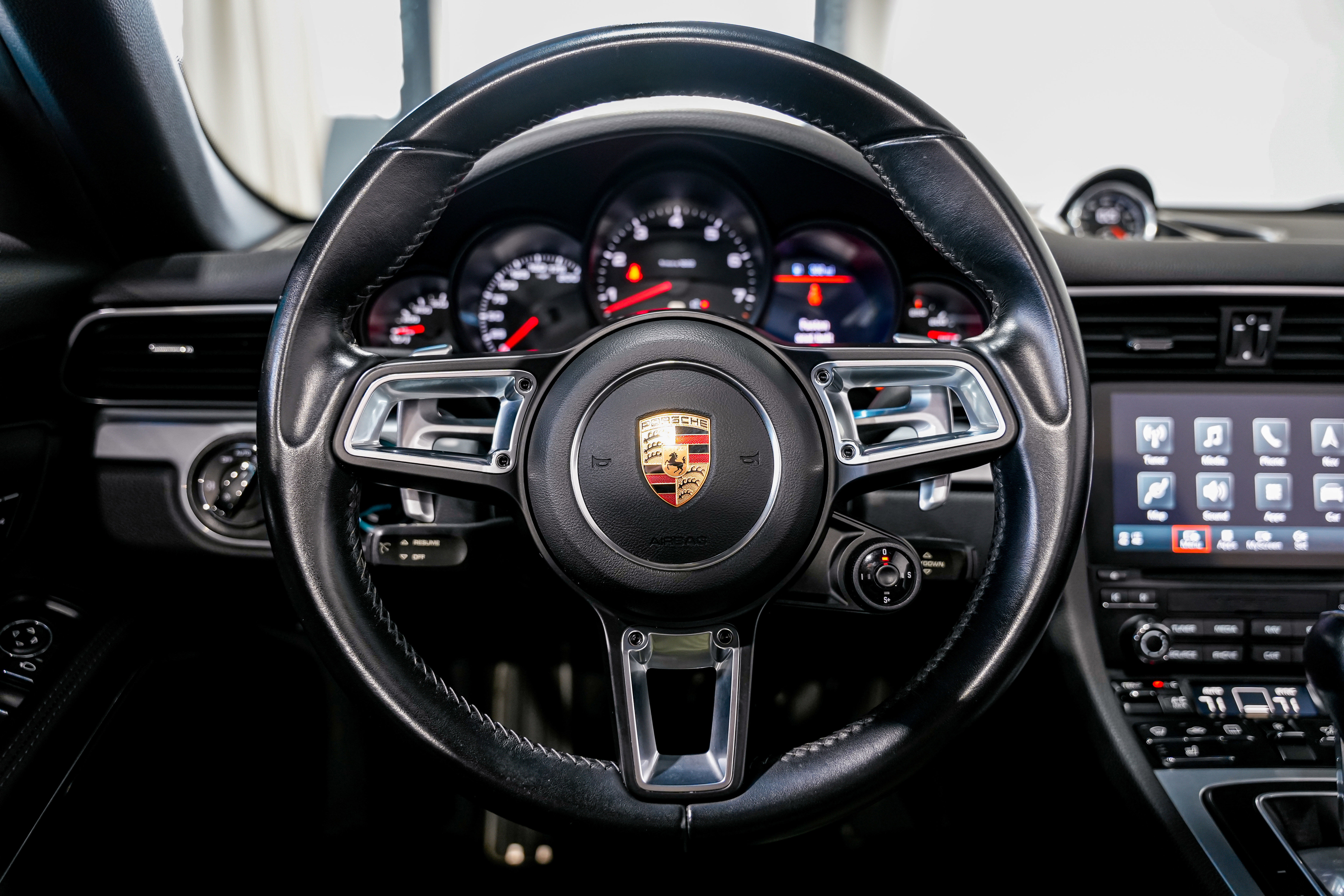 Used 2018 Porsche 911 Carrera 4S image 10