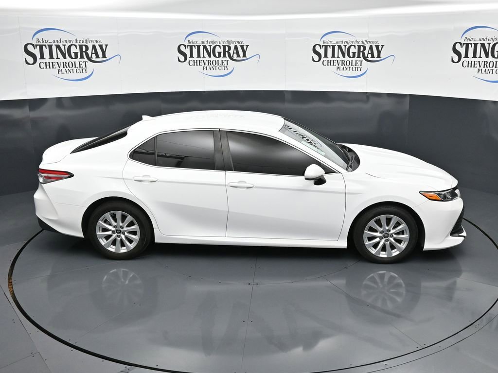 Used 2020 Toyota Camry LE image 16