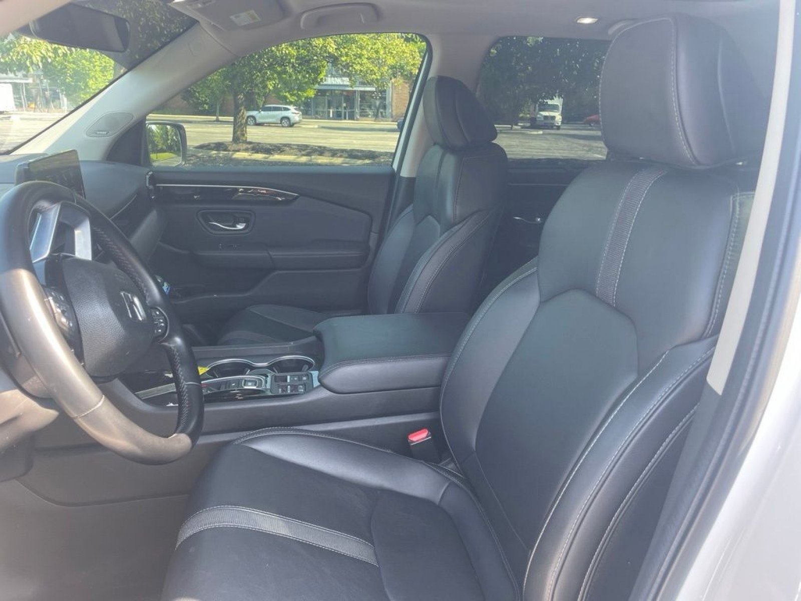 Certified 2024 Honda Pilot Touring image 11