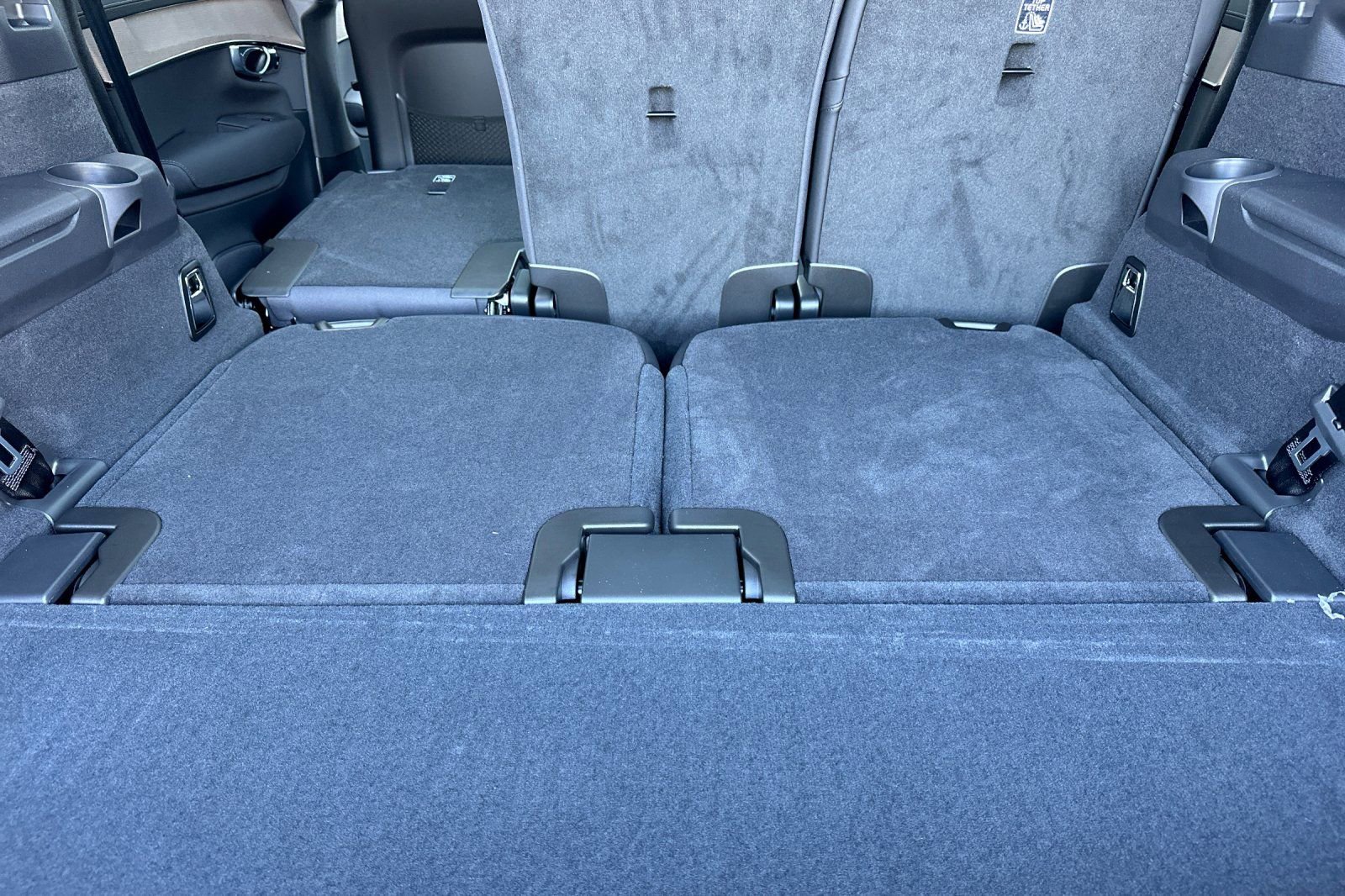 New 2026 Volvo XC90 B6 Plus w/ Protection Package image 18