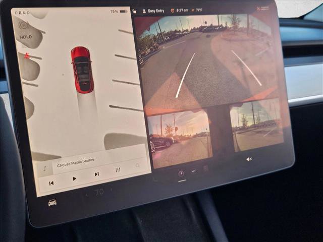 Used 2022 Tesla Model Y Long Range image 14