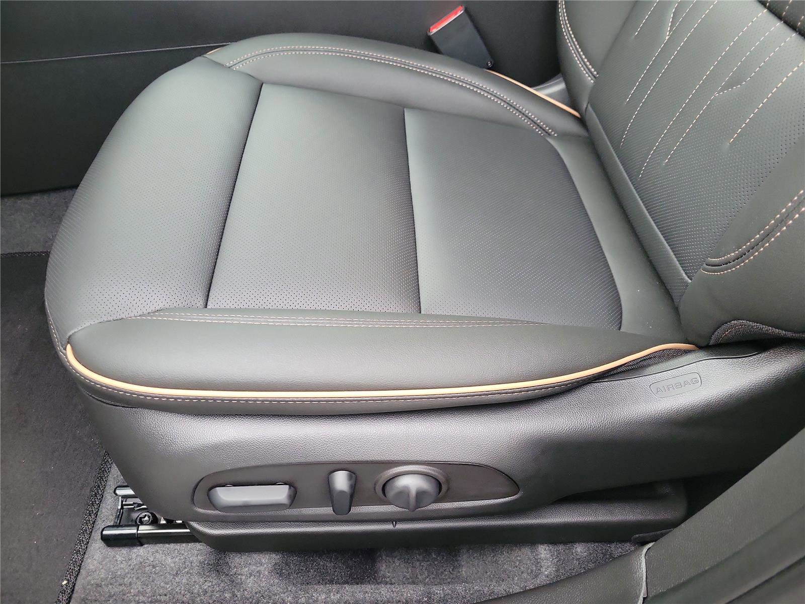 New 2026 Buick Envista Avenir image 18