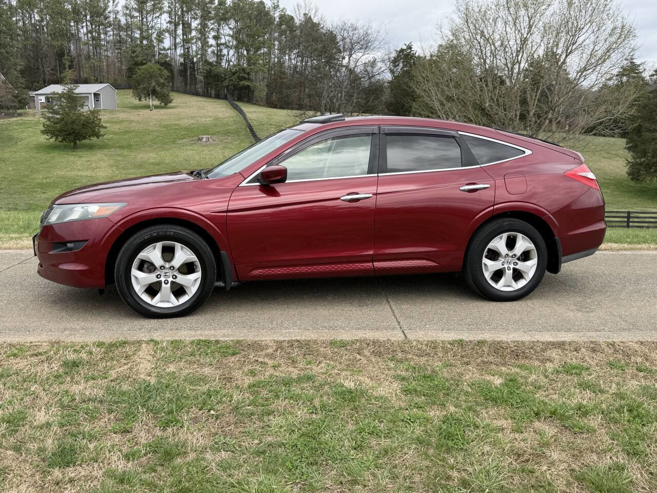 Used 2010 Honda Crosstour EX-L image 3