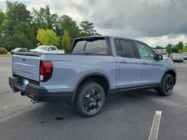 New 2026 Honda Ridgeline Black Edition image 4