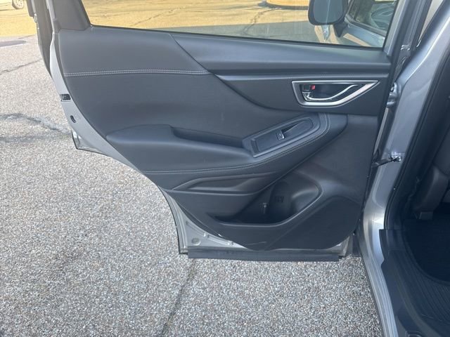 Used 2019 Subaru Forester Premium w/ All-Weather Package image 12