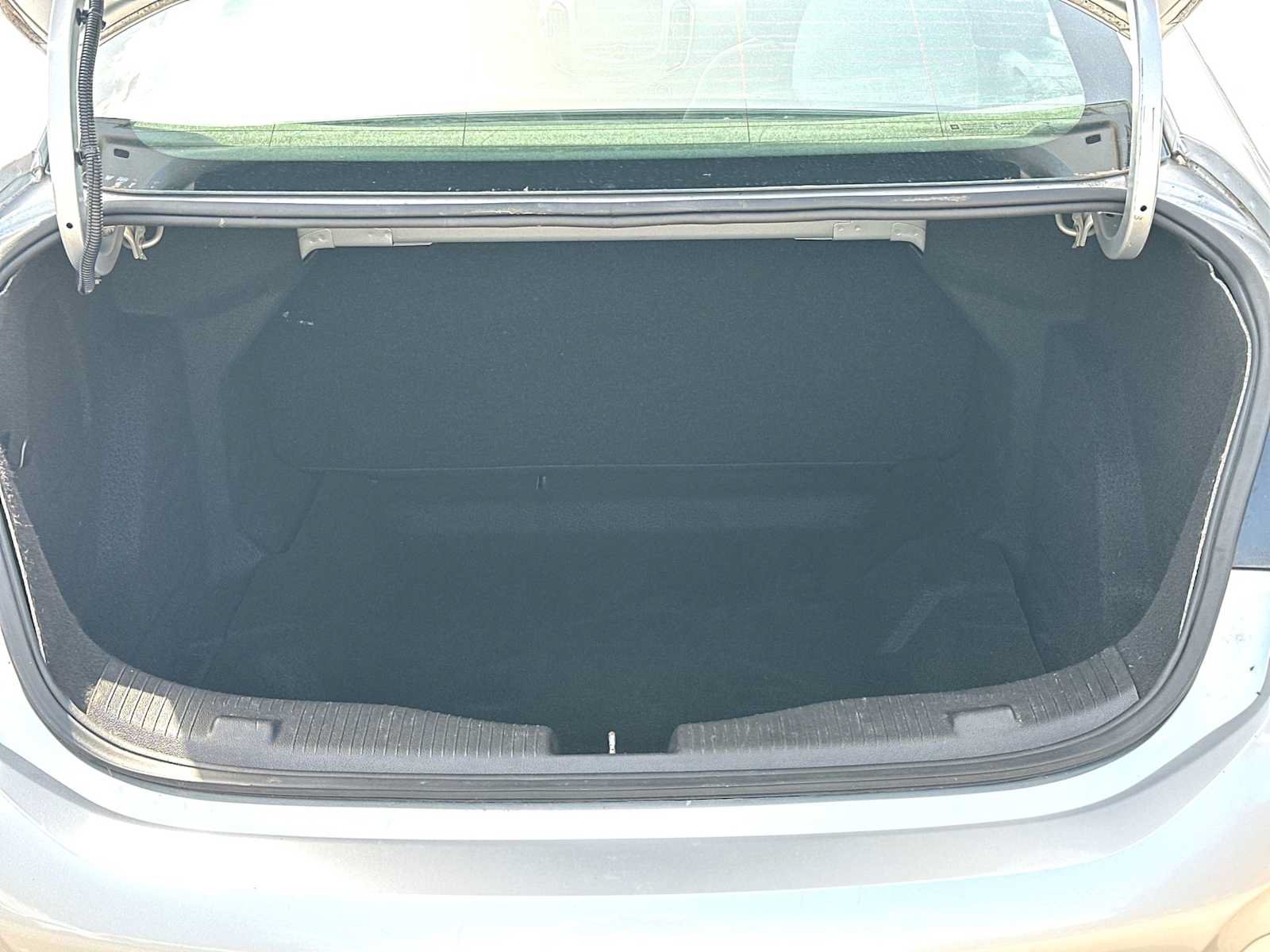 Used 2019 Chevrolet Cruze LS FWD image 28