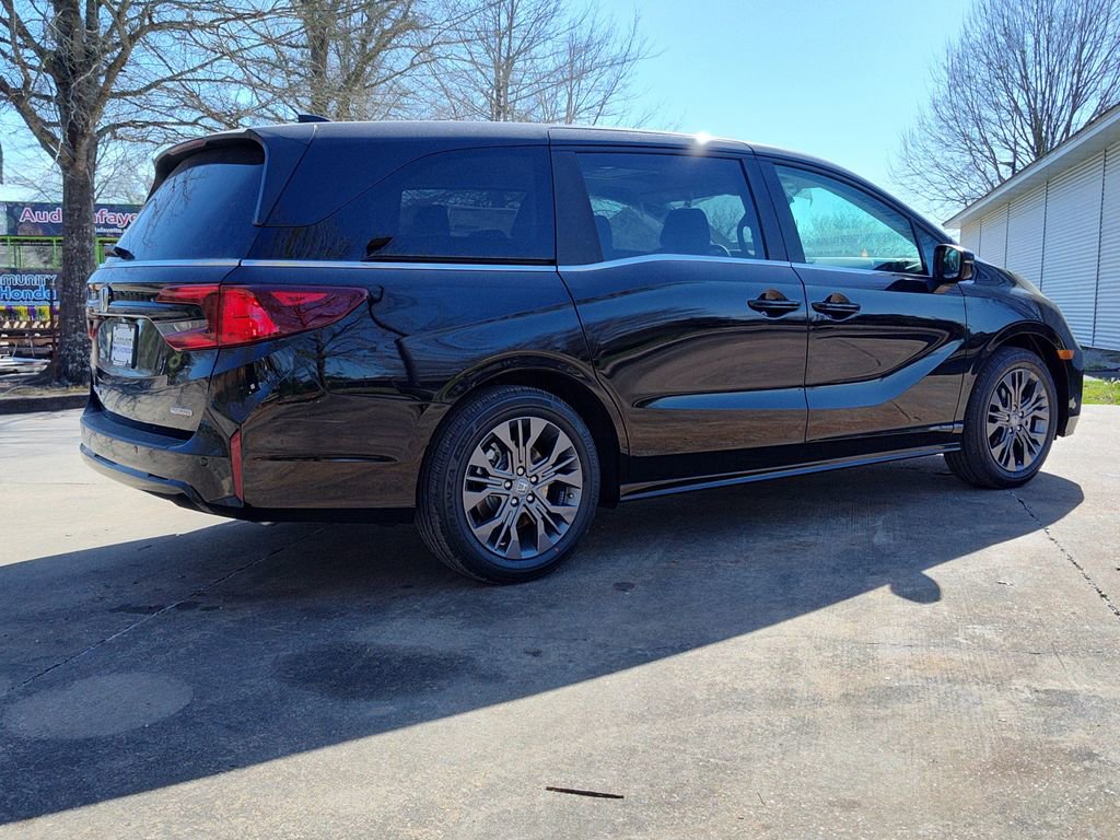 New 2026 Honda Odyssey Touring image 5
