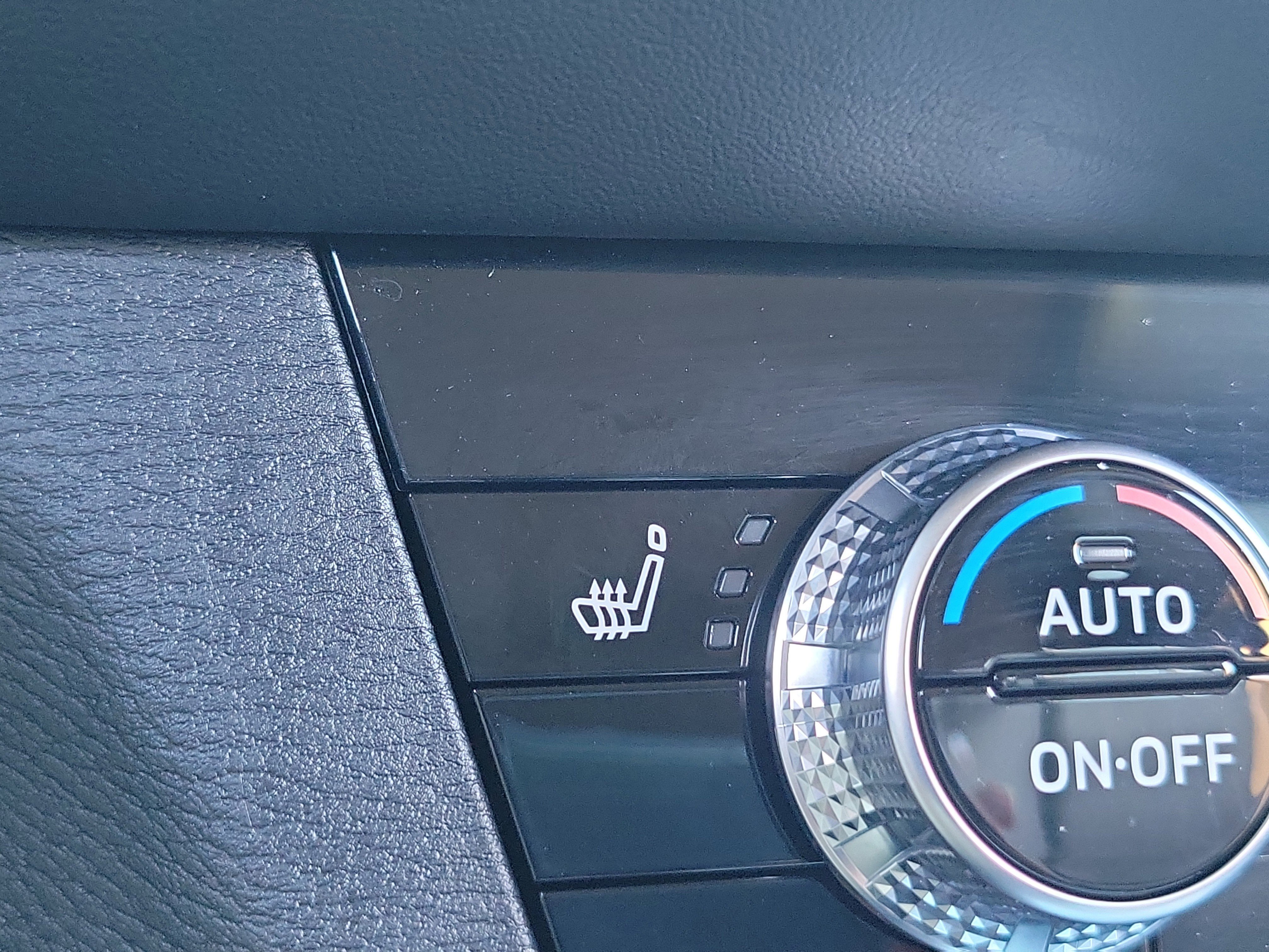 Used 2024 Mitsubishi Outlander SEL image 24