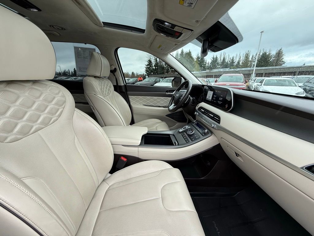 Used 2021 Hyundai Palisade Calligraphy w/ Winter Package image 23