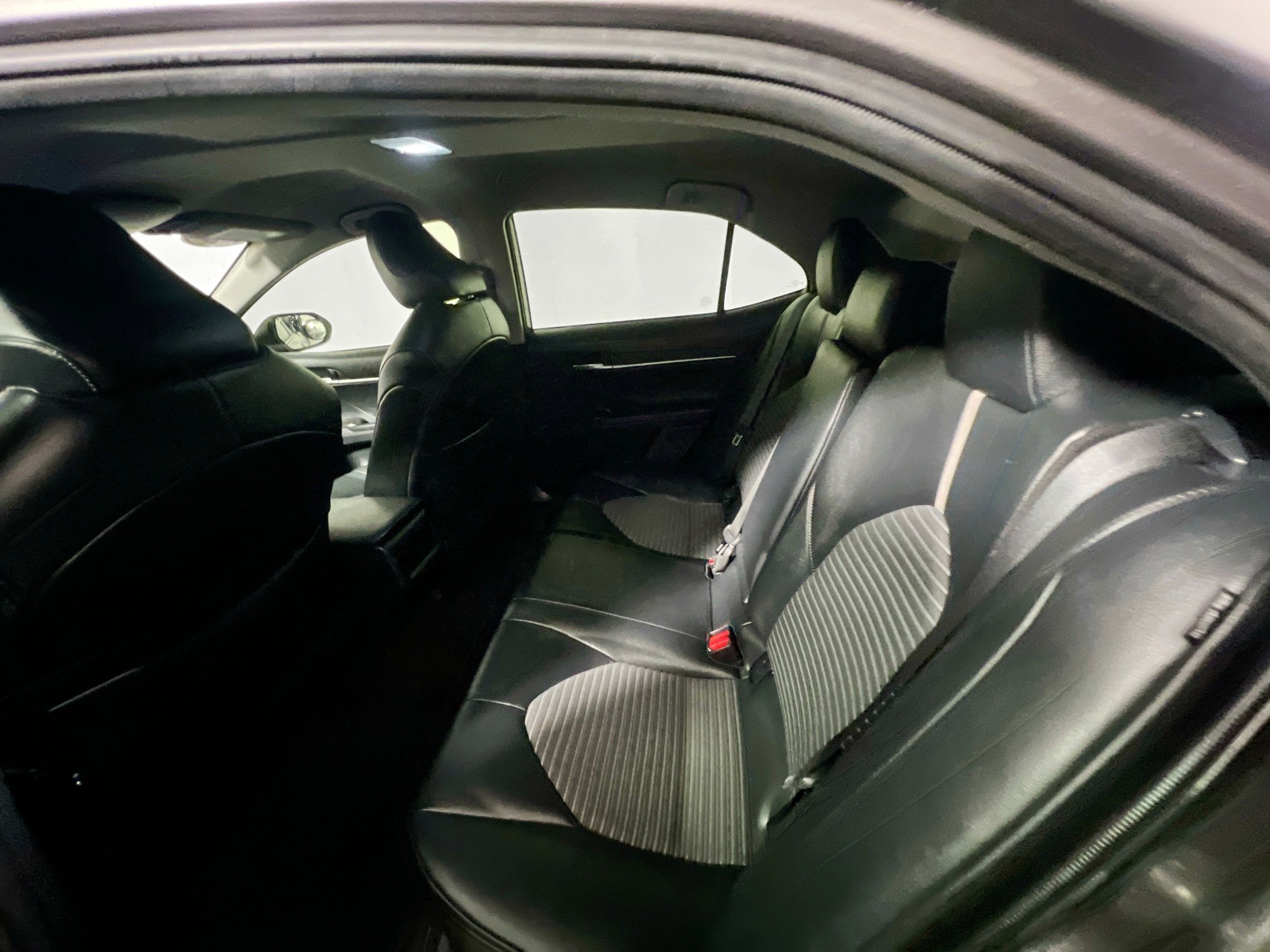 Used 2023 Toyota Camry SE image 28