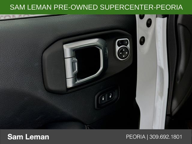 Used 2022 Jeep Wrangler Unlimited Sahara w/ Cold Weather Group image 18