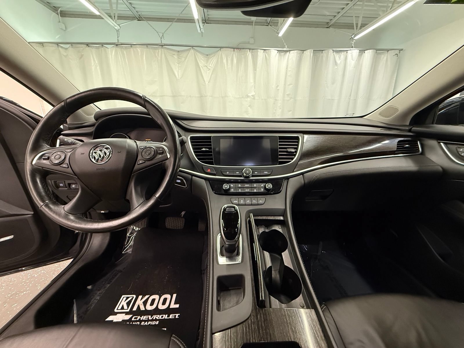 Used 2017 Buick LaCrosse Premium w/ Driver Confidence Package #2 FWD image 17