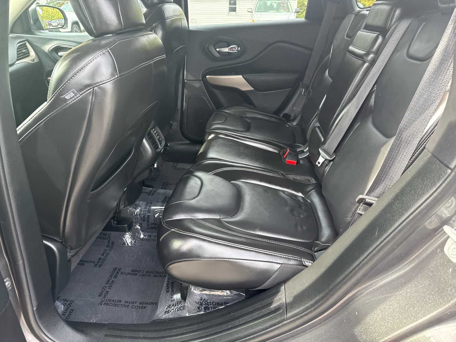 Used 2018 Jeep Cherokee Limited w/ High Altitude Package image 13