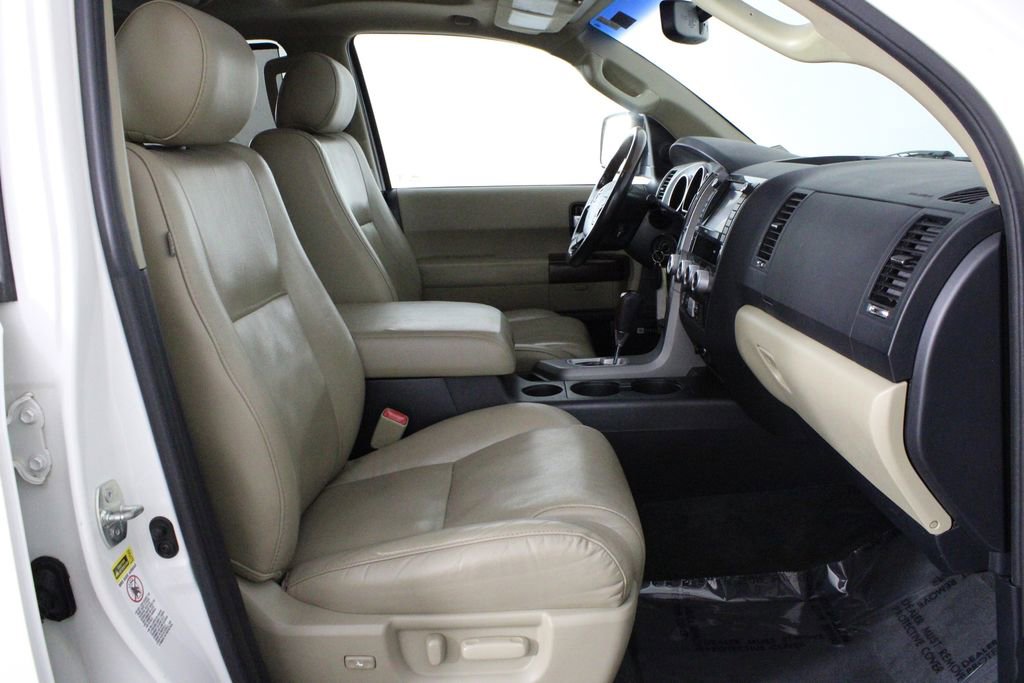 Used 2012 Toyota Sequoia Platinum image 17