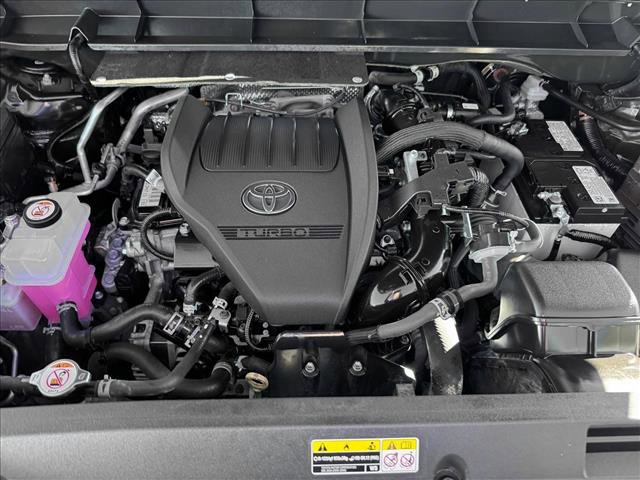 Used 2024 Toyota Highlander XLE image 22