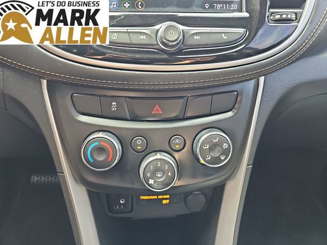 Used 2022 Chevrolet Trax LT w/ Driver Confidence Package AWD/4WD image 17